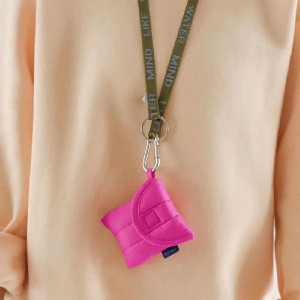 🍄 BAGGU Puffy Earbuds Case in the color Primrose🍃